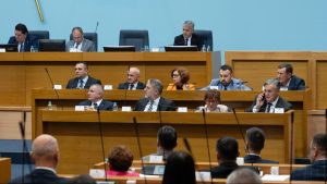Skandalozni zaključci NSRS: Dodik ostaje predsjednik RS, odbijaju prijevremene izbore i odluke CIK-a