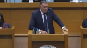 Dodik vrijeđao Vukanovića u NSRS: "Kupa se jednom sedmično, EU vjeruje u ovakve budale"