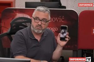 Skandal u Srbiji: Urednik Informera u programu uživo pokazivao eksplicitne fotografije studentice