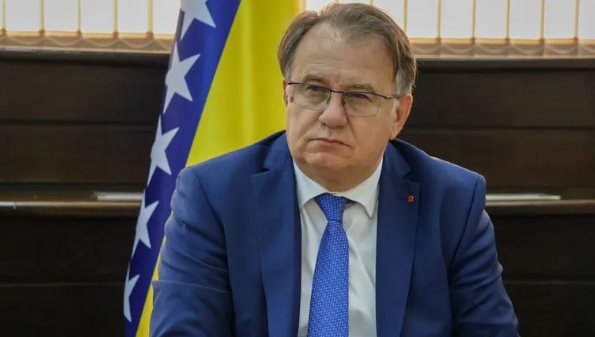 Nikšić odgovorio Dodiku: U Federaciji BiH ima mjesta za sve, u RS nisu sposobni da to osiguraju